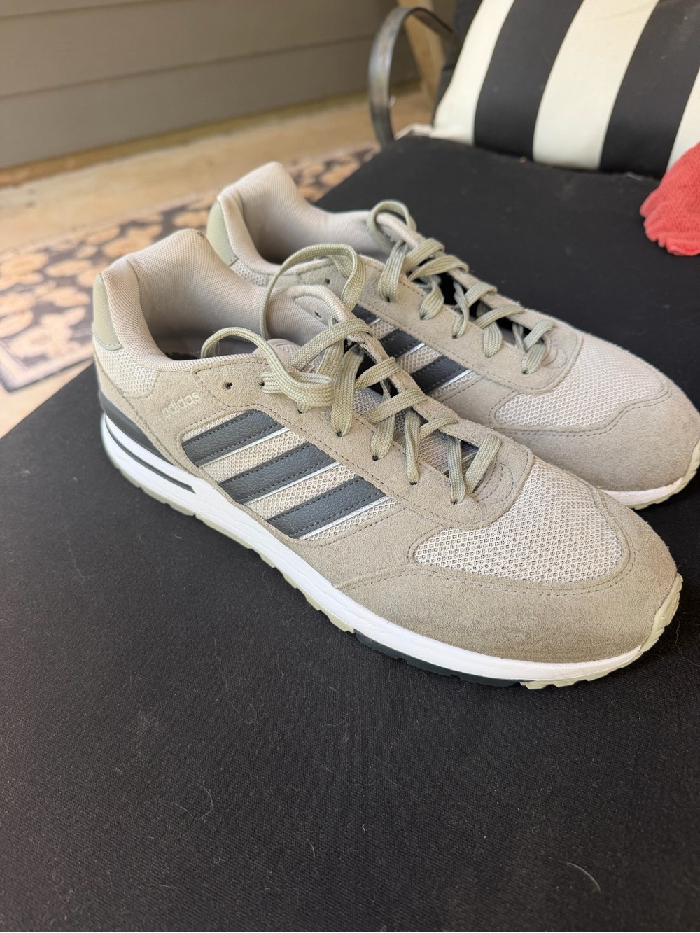 adidas Men's Beige and Gray Casual Sneakers